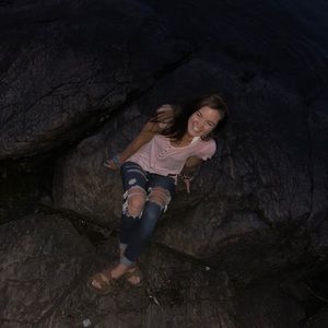 Meet your Posher, Abigail